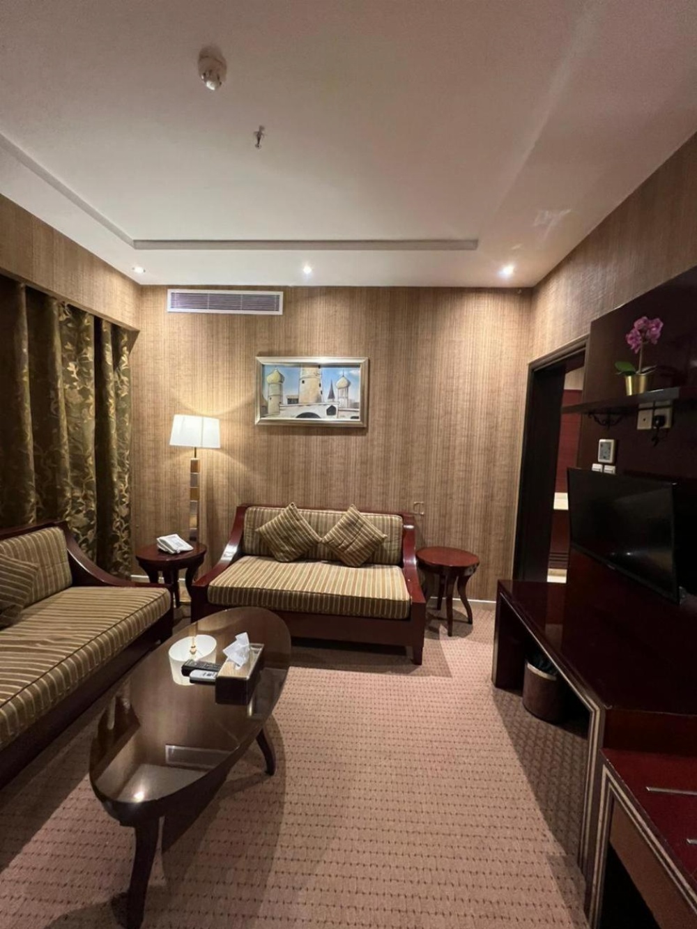 EKONO by Leva Jeddah Airport Hotel